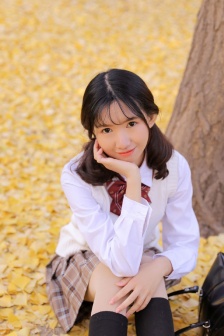 王菲发短信斥责李亚鹏